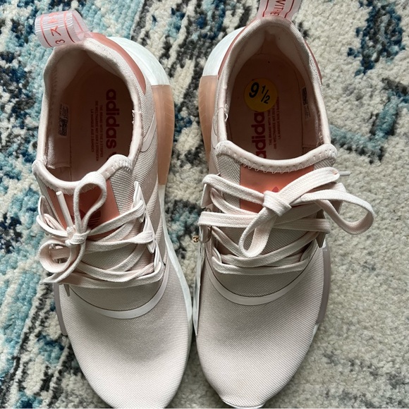NWT Adidas NMD R1 W Sneakers Wonder Quartz/Clay 9.5 - Picture 9 of 14